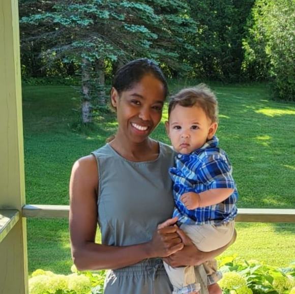 Meet your Posher, Yissel - Picture 1 of 1